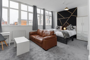 City Centre Studio 5 with Free Wifi and Smart TV by Yoko Property